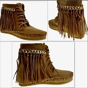 Bamboo Suede Link Chain Fringe Lace Up Moccasin Flat Booties